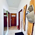 Casa Cozy Gruppen, Familien & Geschaeftsreisende Daire *